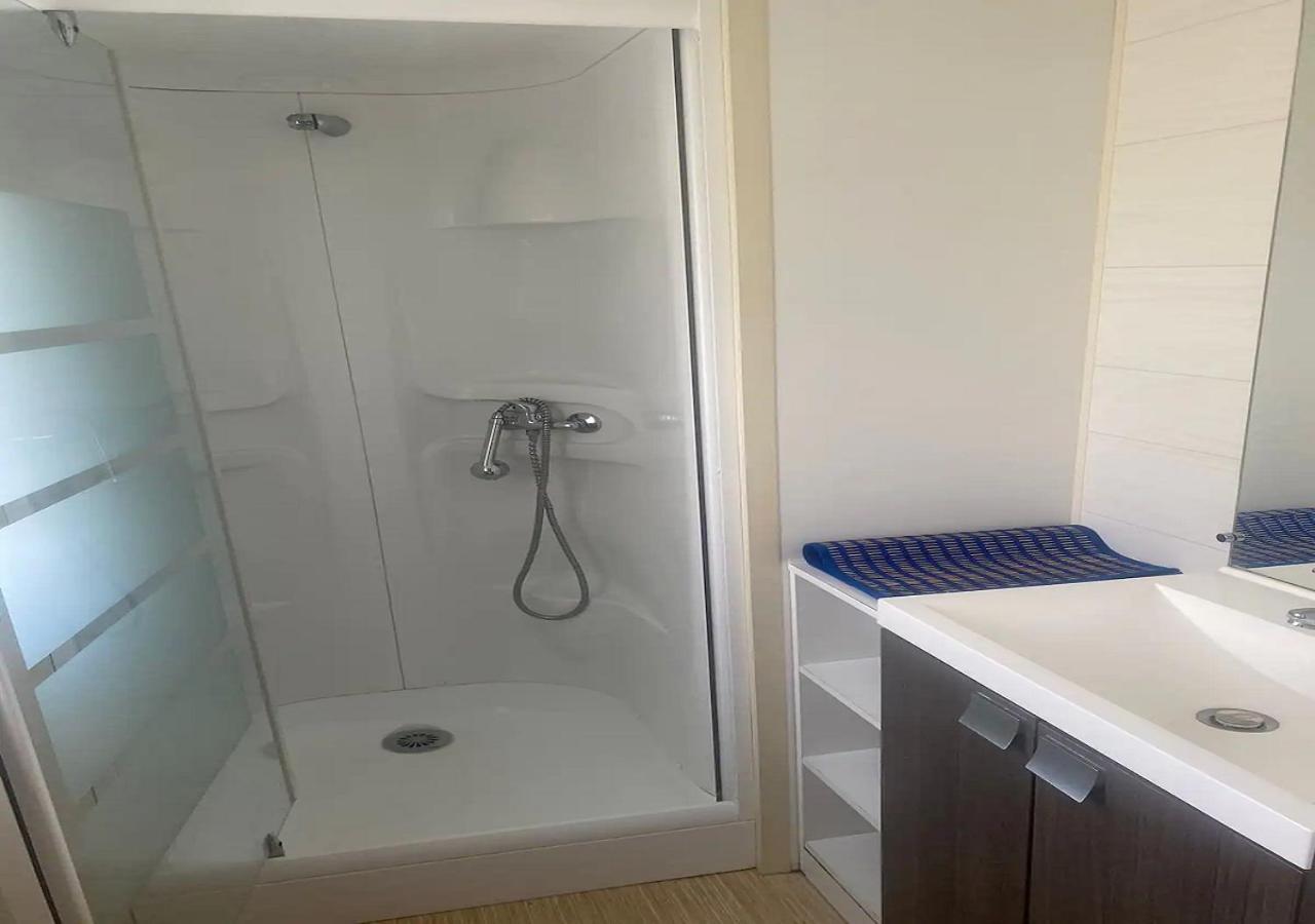 La Roque D'Antheron - Mobile-Home - 6 Pers - 3 Ch - Piscine Εξωτερικό φωτογραφία